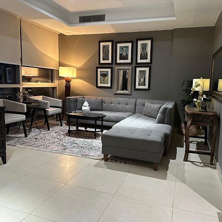 One Constitution Avenue By Goldfinch Aparthotel Исламабад Екстериор снимка
