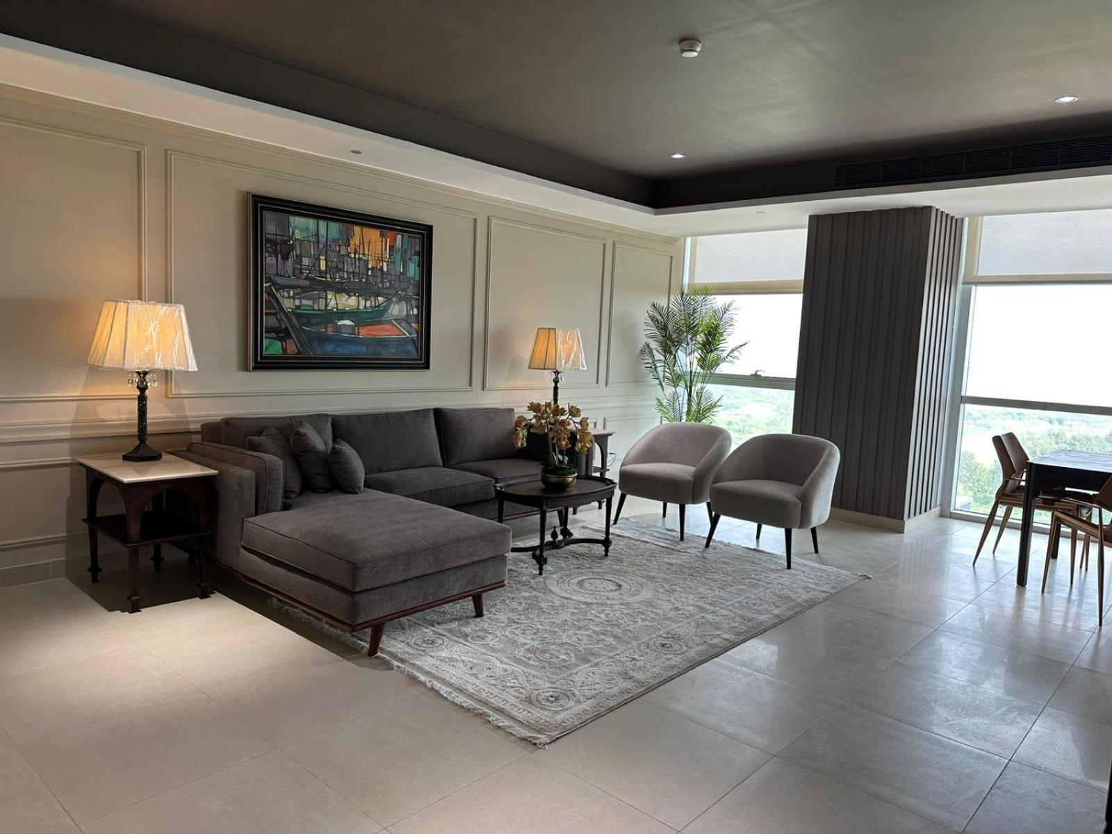 One Constitution Avenue By Goldfinch Aparthotel Исламабад Екстериор снимка