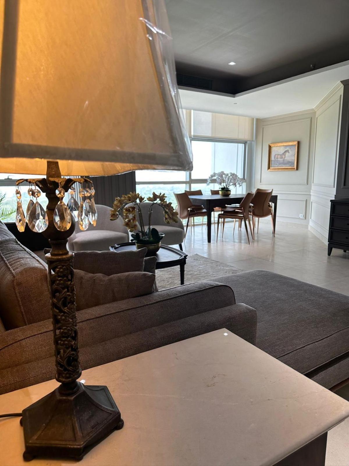 One Constitution Avenue By Goldfinch Aparthotel Исламабад Екстериор снимка