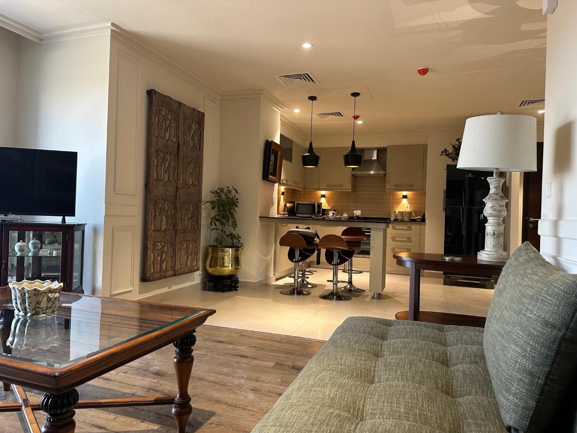 One Constitution Avenue By Goldfinch Aparthotel Исламабад Екстериор снимка